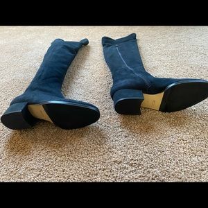 Vibram navy size 34